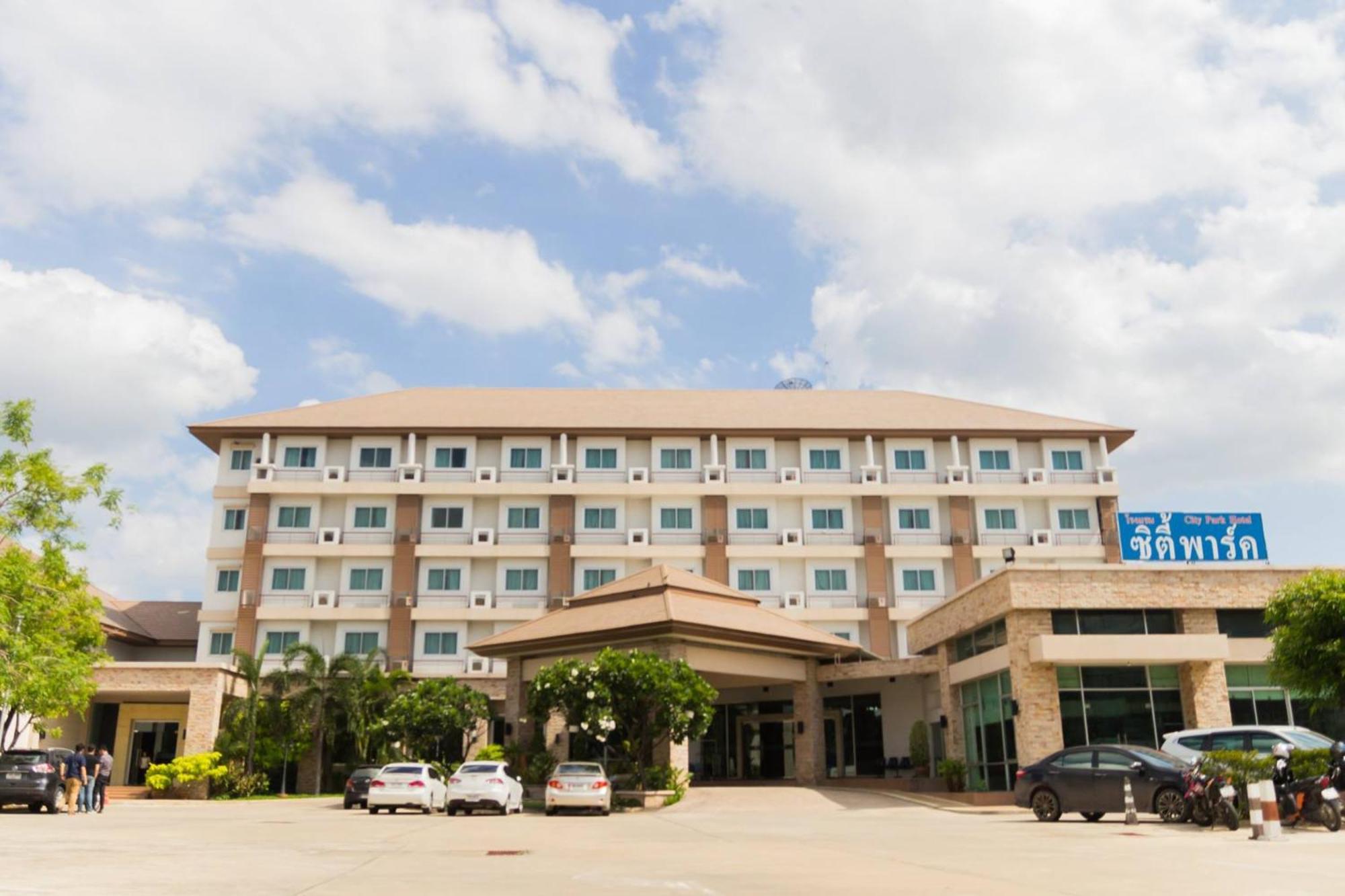 โรงแรม ซิตี้พาร์ค โคราช City Park Hotel Nakhonratchasima Exteriér fotografie