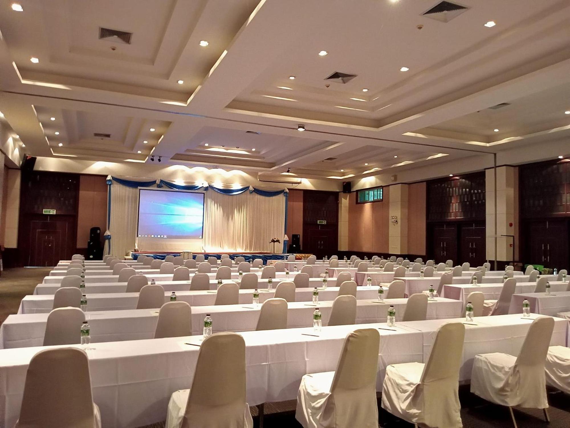 โรงแรม ซิตี้พาร์ค โคราช City Park Hotel Nakhonratchasima Exteriér fotografie